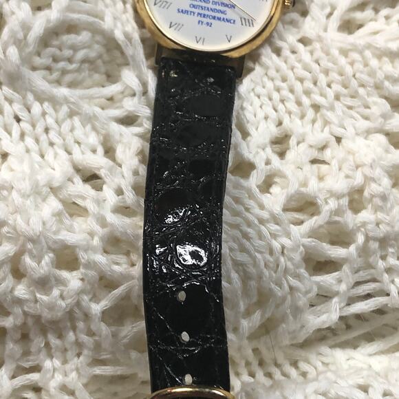 Vintage Eagle Award Oakland Division Wrist Watch - Picture 3 of 10